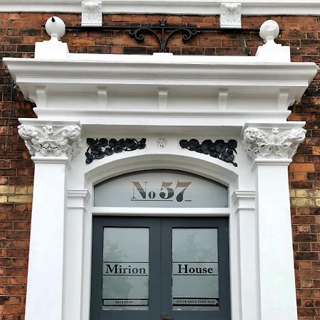 克鲁No57公寓式酒店 外观 照片